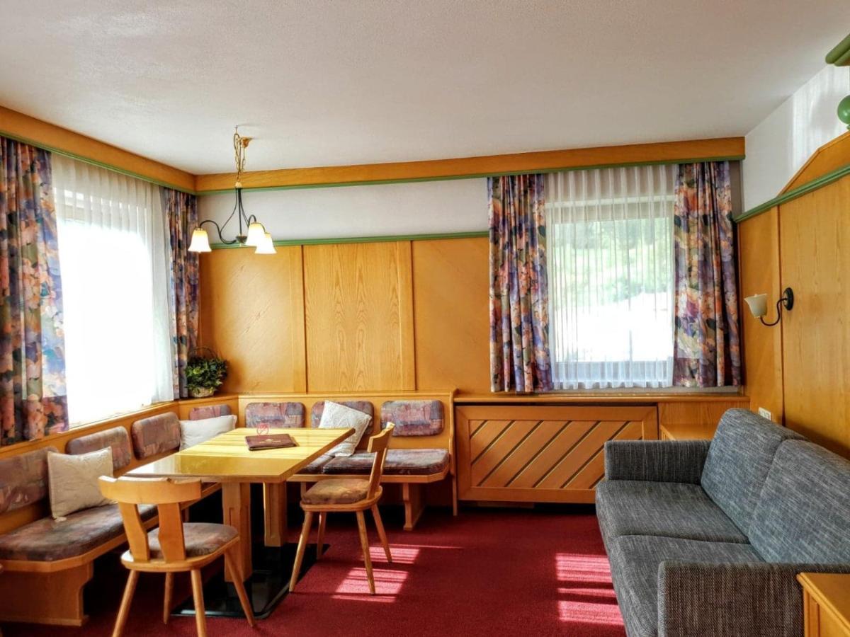 Alpen Appartements Laerchenhof Lermoos Kültér fotó